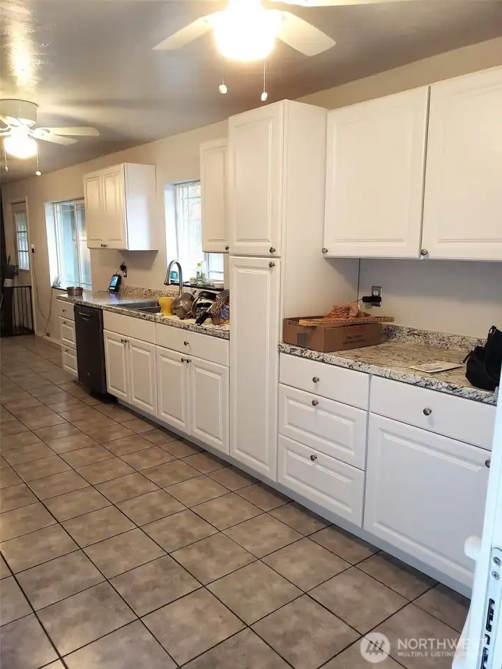 Plenty of cupboard and counter space