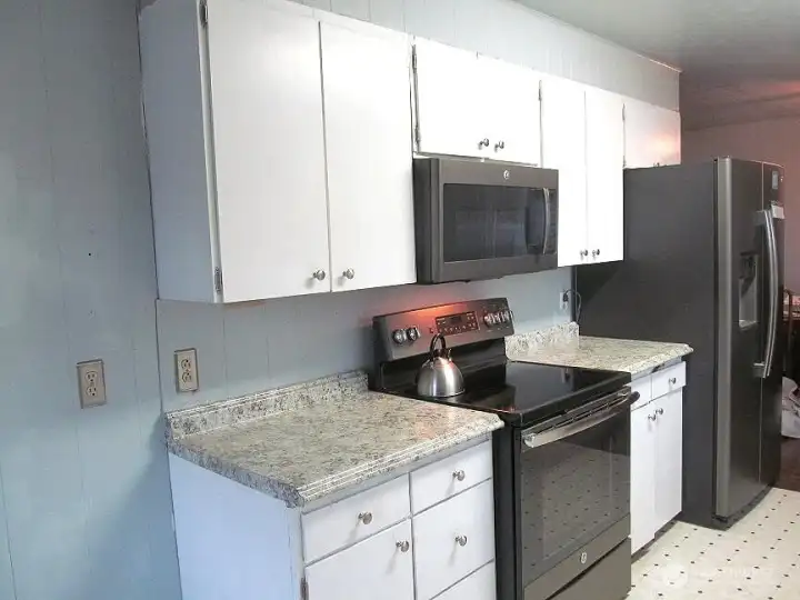 Appliances included