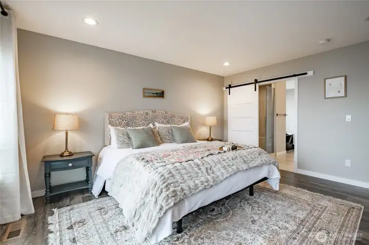A look back towards ensuite