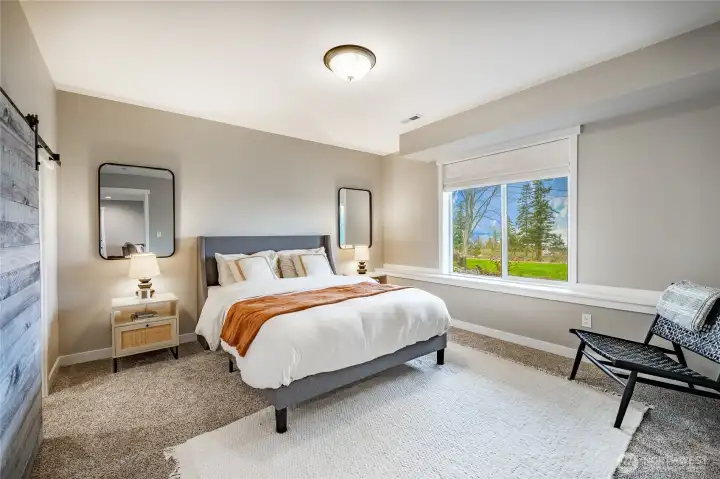 Guest bedroom