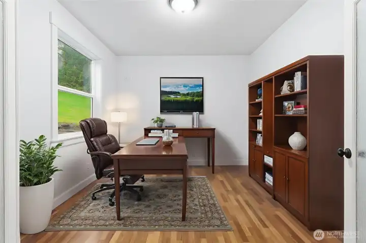 Virtually Staged office.