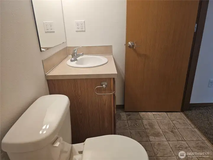 Full guest bath