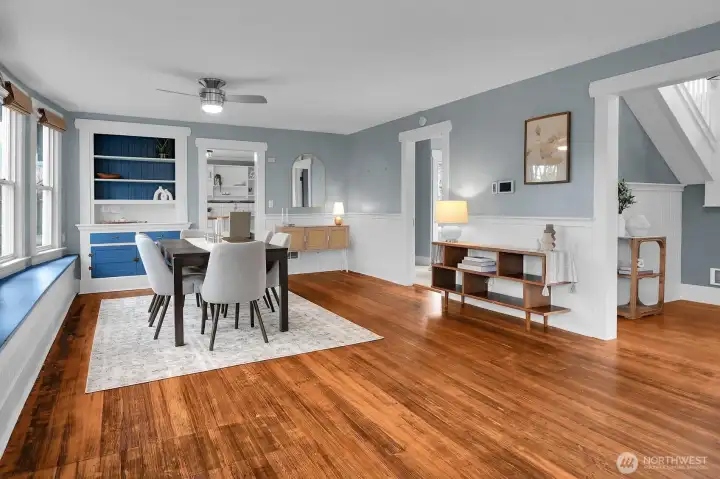 Includes a built-in hutch, providing extra storage and display space!