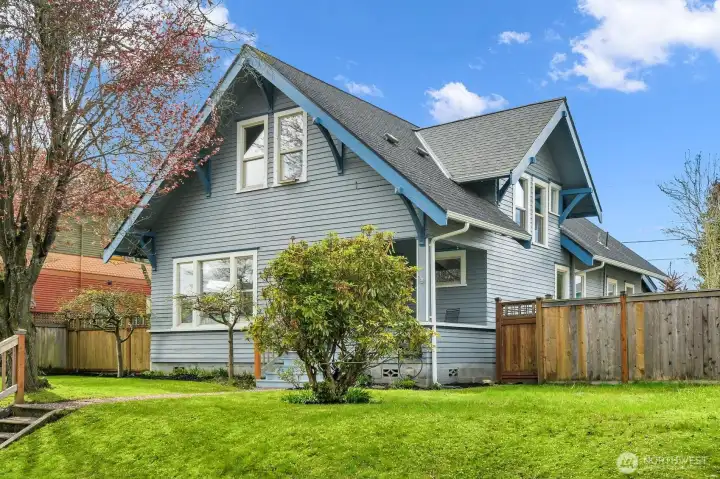 A truly classic North Everett gem!