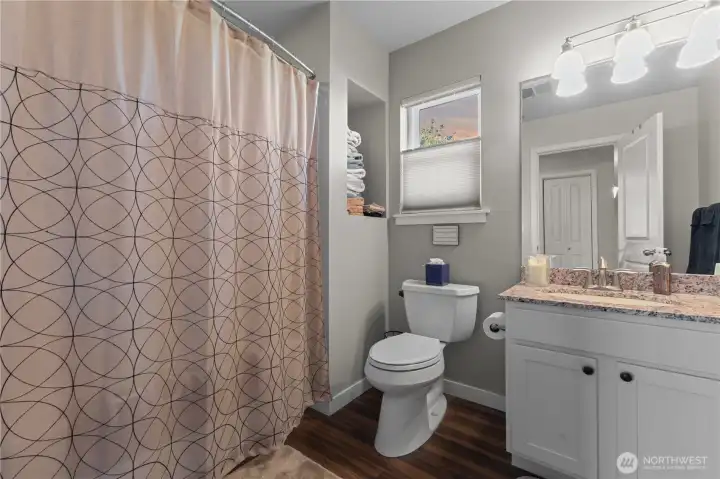 2nd full bath on upper level