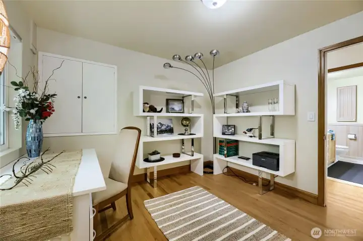 2nd bedroom