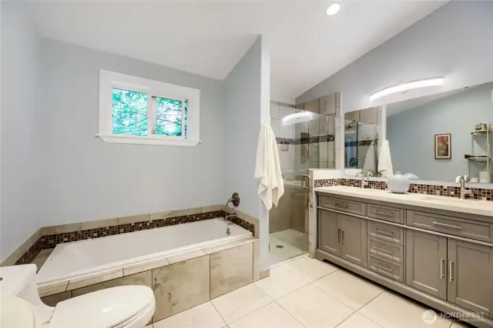 Upper level ADU primary bedroom luxurious full bath