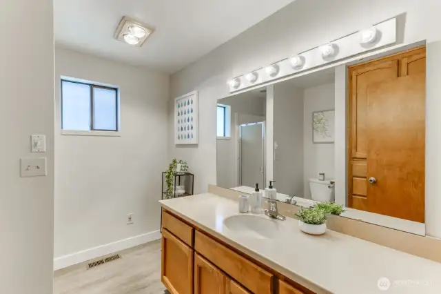 The main floor 3/4 bath.