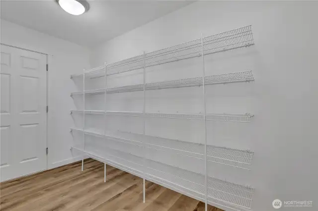 Walk-in Pantry