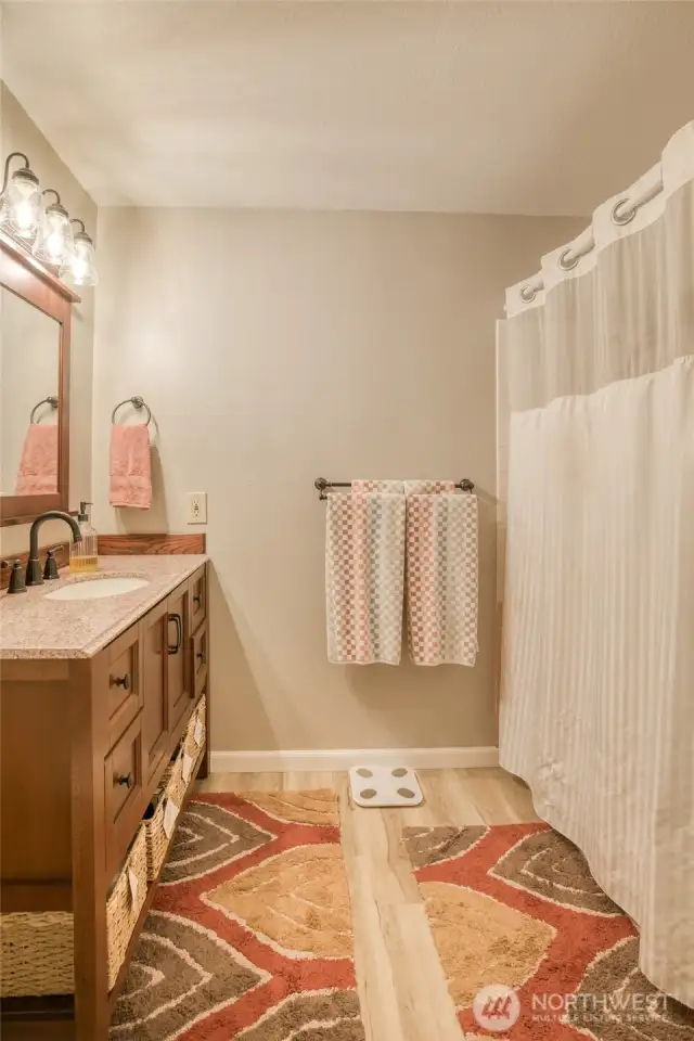Upstairs full bath