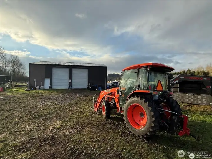 The 36' x 48 'shop is as big as house and better condition