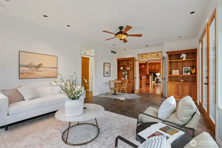 family room, sun room