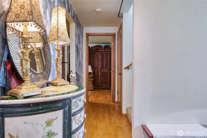Front Entryway to Primary Bedroom