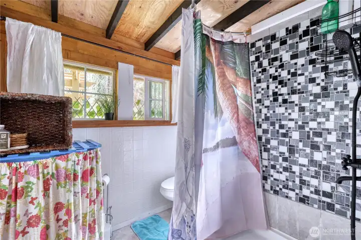 Detached Guest Quarters