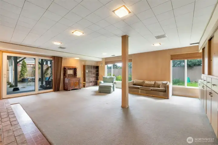 Large daylight basement with ample natural light.
