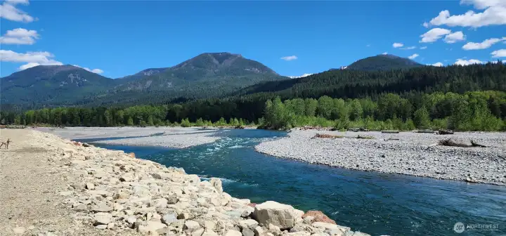 Picnic area to the left. Awesome walk along the river.