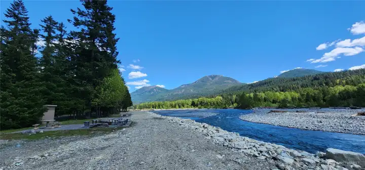 What more motivation do you need to stroll?