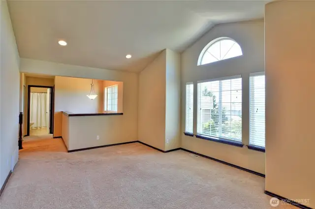 2nd living area upstairs /den or study