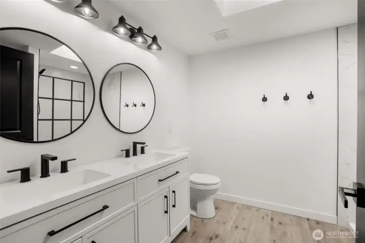 Primary bath with dual vanity