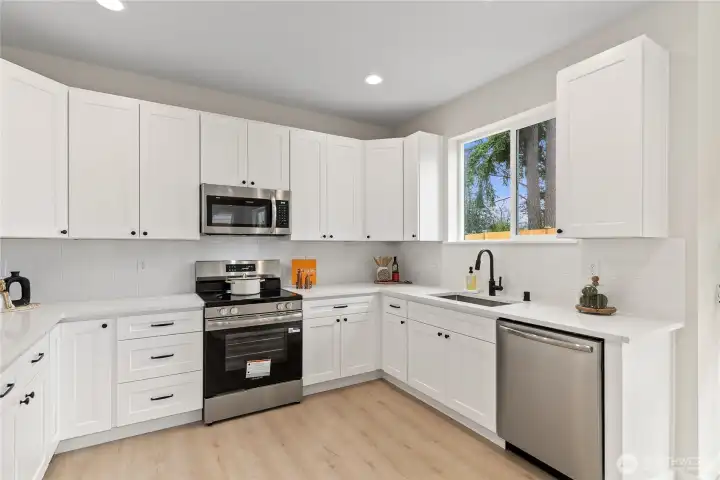 Photo is of similar home next door with identical floor plan Photo is of similar home next door with identical floor plan