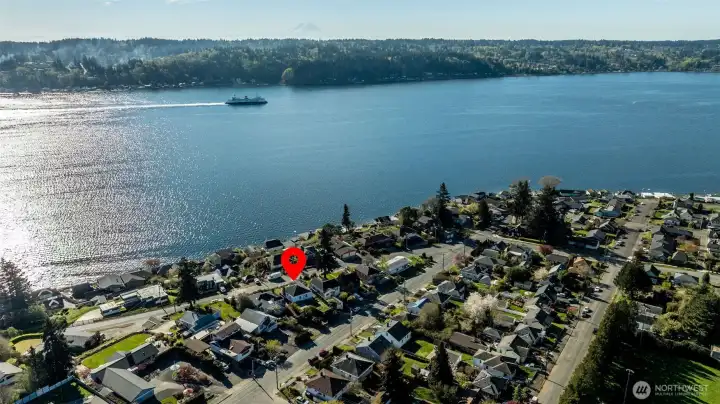 Watch the ferries from your living room!