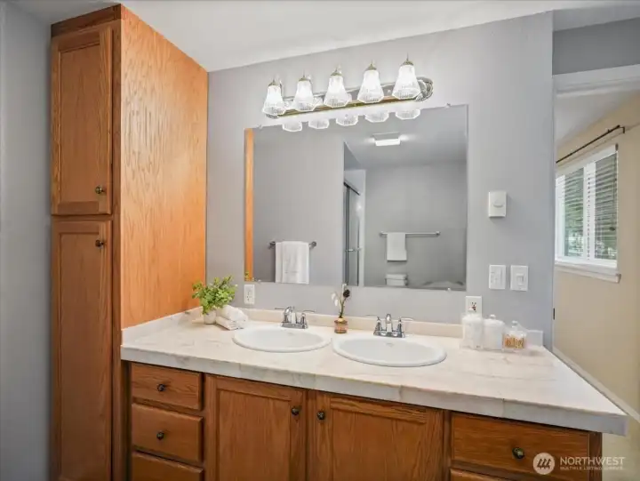 Two sinks in the primary suite.