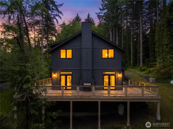 Huge wraparound deck. Huge wraparound deck.