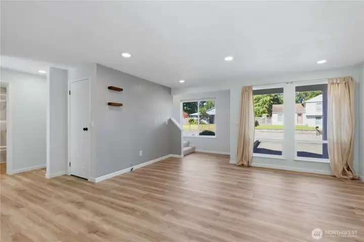 Living room facing the entry