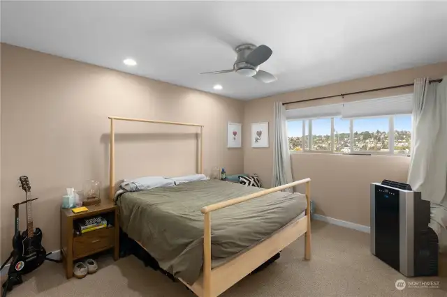 Top floor unit - Primary Bedroom