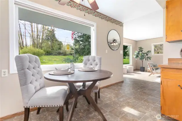 Dining area w/nice picture window to let in natural light