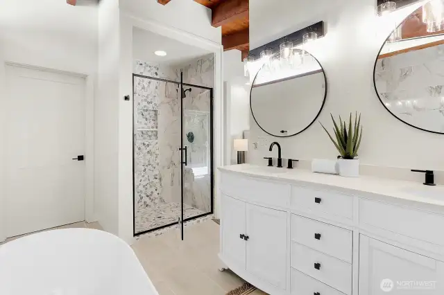 Luxurious 5 pc primary bath