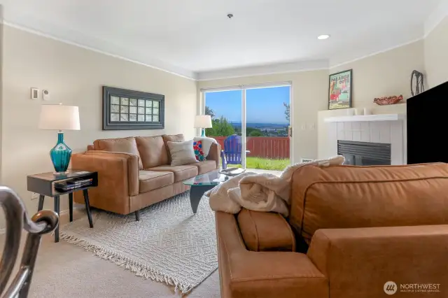 Crystal Ridge was built in 1993 - this 900 SF unit has open concept living, dining and kitchen.