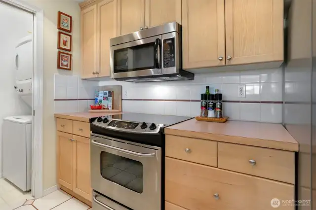 Plenty of counter space in the kitchen and lots of good storage.