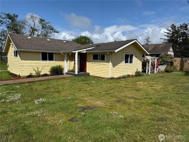 Wonderfully updated cottage home in downtown Ocean Park, WA.  It's a gem.