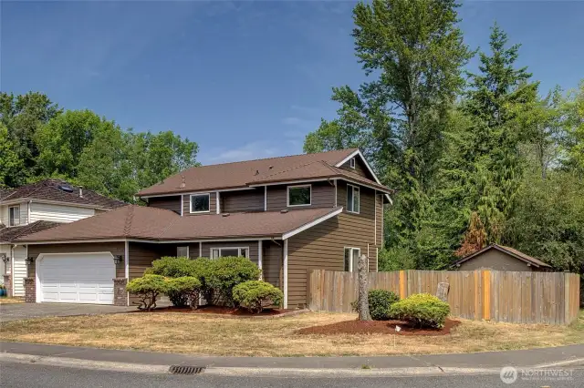 Corner comfort on a level lot.