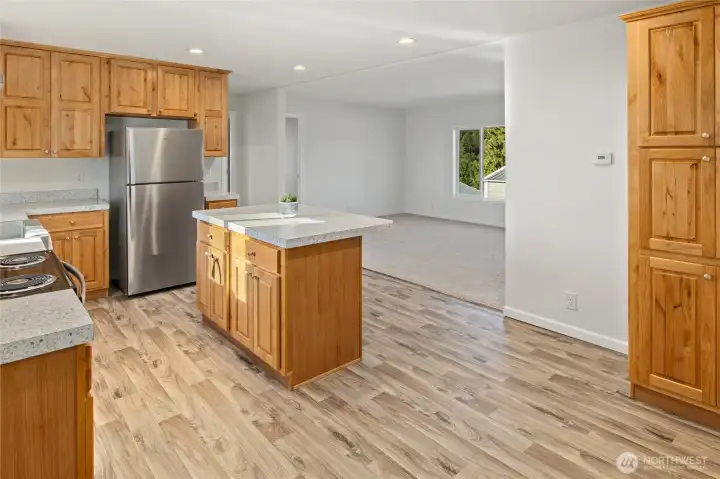 Side view of the kitchen.