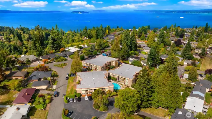 Fantastic Location - Tucked Away Yet Close all Amenities