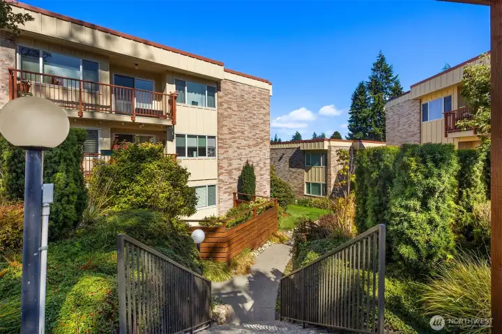 Nicely Manicured Grounds & Pet Friendly!