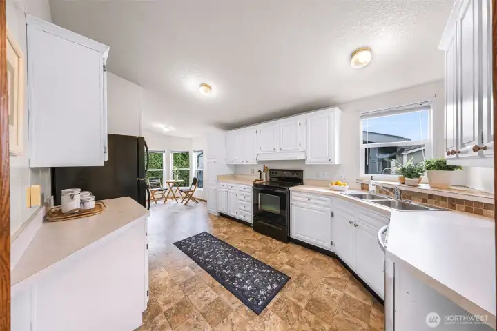 Back to the kitchen, let's head outside!