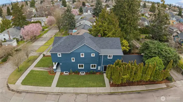 Wonderful Corner Lot in Tacoma's North End!