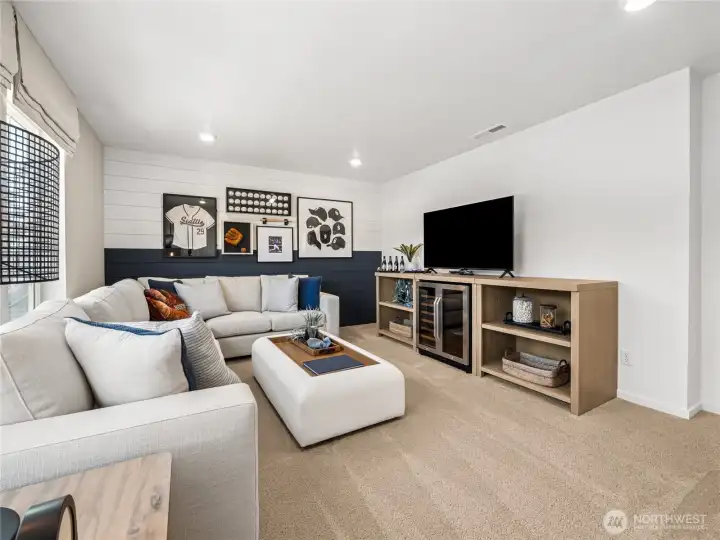 Look at all that space! Pictures are for representational purposes only, colors and features may vary.