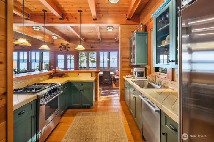 PREPARE MEALS FOR SEASONAL HOLIDAYS, CELEBRATIONS, AND SUMMER BARBECUES WHILE BEING PART OF THE GREAT ROOM WITH A VIEW