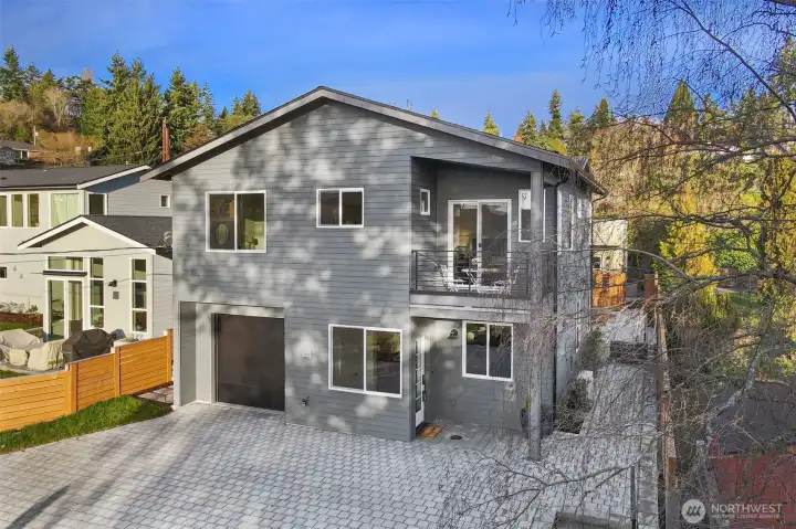 Welcome to quietly iconic Fauntlee Hills