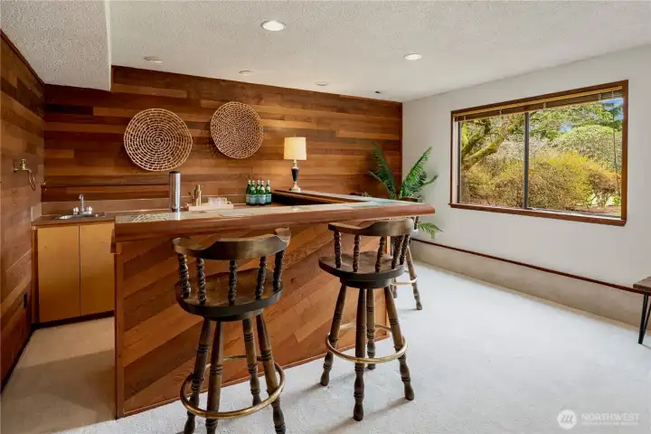 Entertaining is a breeze with your built-in bar, tap set up and wet bar.