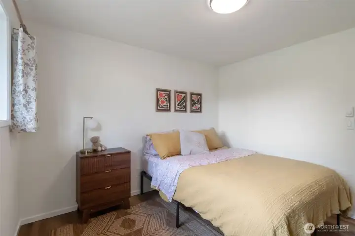 Guest bedroom