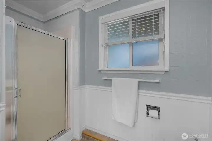 Enjoy the convenience of a separate shower in this well-appointed primary bathroom Enjoy the convenience of a separate shower in this well-appointed primary bathroom