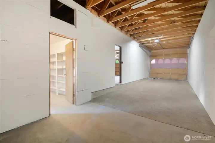 Huge RV/boat garage
