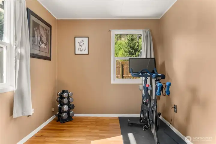 Spare bedroom used as a home gym Spare bedroom used as a home gym