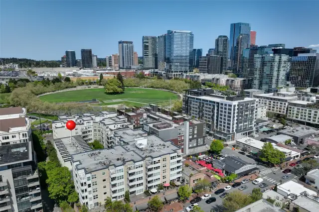 Close proximity to downtown Bellevue
