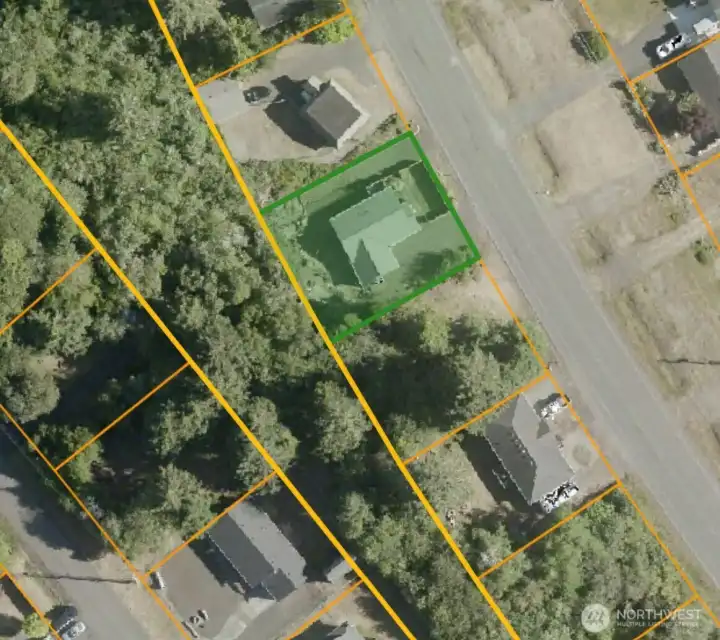 City greenbelt borders backyard. City greenbelt borders backyard.
